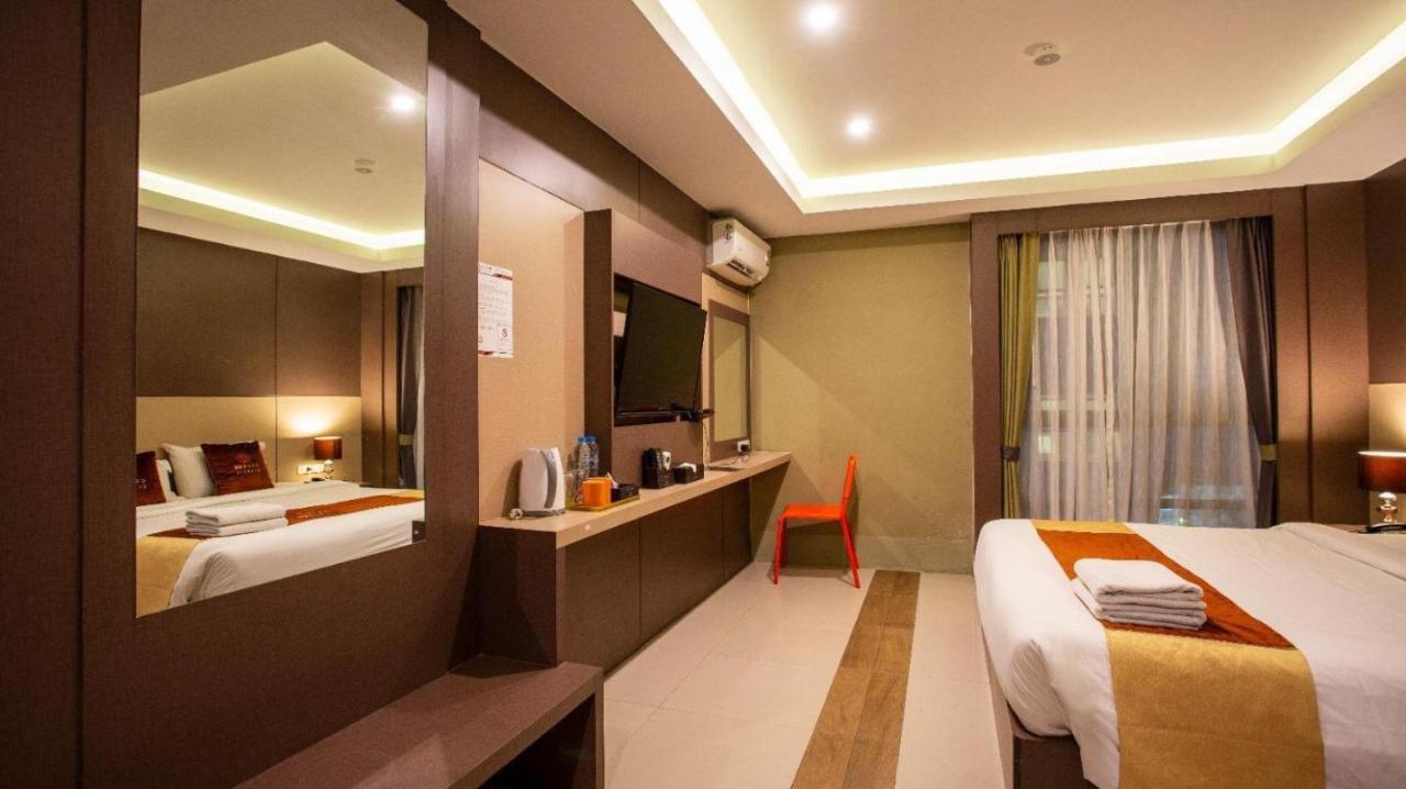 Grande Classic By Goad Avadhess Hospitality 1 Km Walking Street Pattaya Beach Екстериор снимка