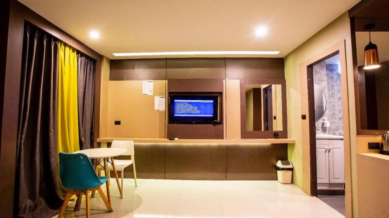 Grande Classic By Goad Avadhess Hospitality 1 Km Walking Street Pattaya Beach Екстериор снимка