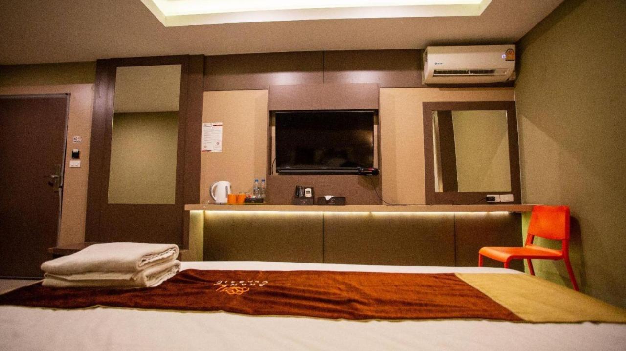Grande Classic By Goad Avadhess Hospitality 1 Km Walking Street Pattaya Beach Екстериор снимка