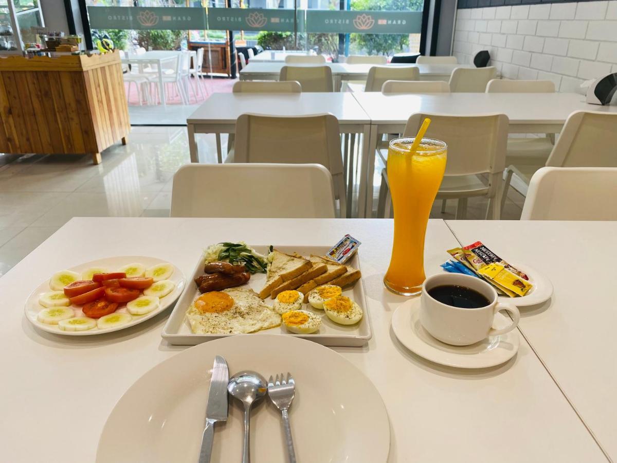 Grande Classic By Goad Avadhess Hospitality 1 Km Walking Street Pattaya Beach Екстериор снимка